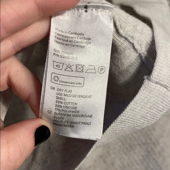 H&M Basic Mock Neck Sweater - White/Cream (L) - Picture 4 of 7